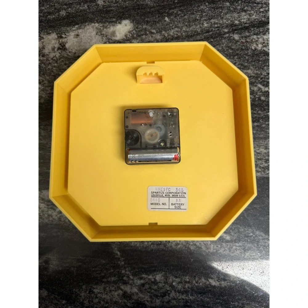 Vintage Spartus Octagon Wall Clock Yellow Floral Quartz Model 5416 Made in USA